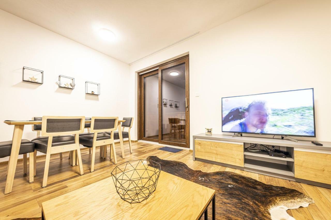 Apartmánový dom Poludnica - Chopok Juh Tale Esterno foto